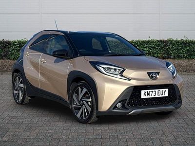 Used Toyota Aygo X 72 HP (52 kW) 2023 Beige SUV