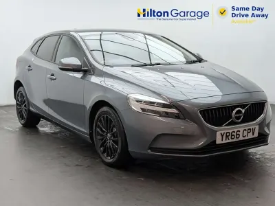 Used Volvo V40 Momentum 122 HP (89 kW) 2016 Grey Hatchback