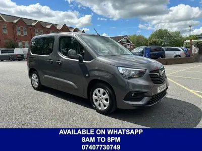 Usado Vauxhall Combo S 110 CV (80 kW) 2019 Gris Monovolumen
