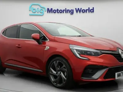 Używany Renault Clio V RS Line 140 KM (102 kW) 2022 Czerwony Hatchback