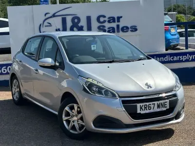 Used Peugeot 208 Active 82 HP (60 kW) 2017 Silver Hatchback