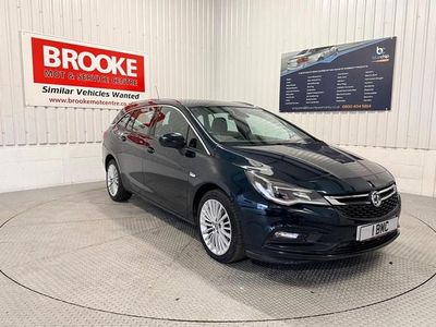 Used Vauxhall Astra Elite 150 HP (110 kW) 2017 Green Estate