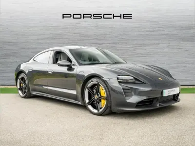 Begagnad Porsche Taycan 559 kW (761 HK) 2021 Grå Sedan