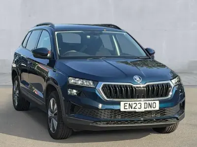 Used Skoda Karoq SE Drive 150 HP (110 kW) 2023 Petrol blue metallic SUV