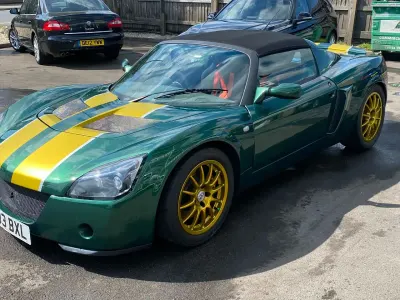 Used Vauxhall VX220 200 HP (147 kW) 2003 Green/black Cabriolet