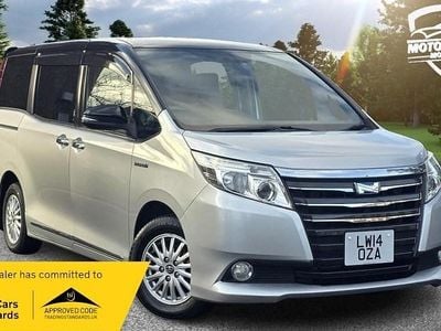 Used Toyota Noah 2014 Silver MPV