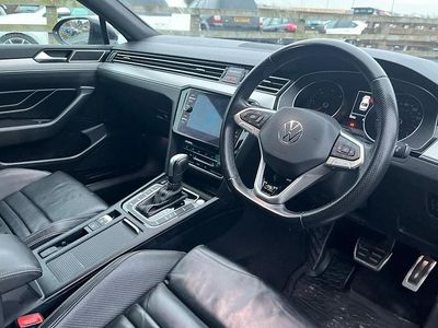Used VW Passat R-line 150 HP (110 kW) 2021 Black Sedan