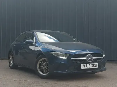 Used Mercedes A180 SE 136 HP (100 kW) 2019 Blue Hatchback