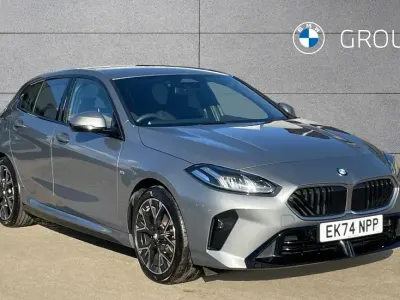 Begagnad BMW 120 M Sport 168 HK (123 kW) 2024 Grå Halvkombi