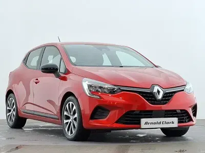 Used Renault Clio Evolution 145 HP (106 kW) 2023 Red Hatchback