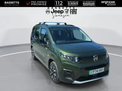 Gebraucht Citroën e-Berlingo 100 kW (136 PS) 2024 Grün Van / Kleinbus