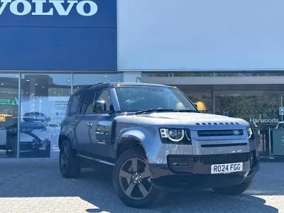 Usado Land Rover Defender HSE Dynamic 300 HP (220 kW) 2024 SUV