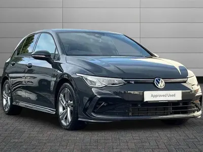 Used VW Golf VIII R-line 150 HP (110 kW) 2023 Urano grey Hatchback