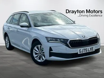 Used Skoda Octavia SE Technology 116 HP (85 kW) 2025 White Estate