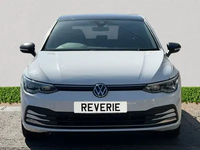 Używany VW Golf VII Style 150 KM (110 kW) 2020 Biały Hatchback