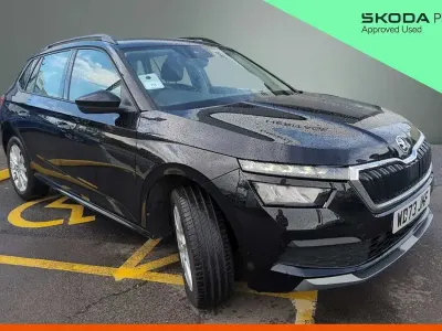 Usado Skoda Kamiq SE 110 HP (80 kW) 2024 Preto SUV