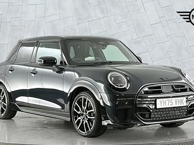 Usado Mini Cooper Hatch 113 kW (154 HP) 2025 Cinzento Citadino