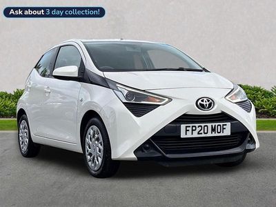 Used Toyota Aygo X-play 71 HP (52 kW) 2020 White Hatchback