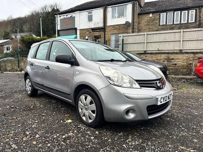 Used Nissan Note 90 HP (66 kW) 2012 Silver Hatchback