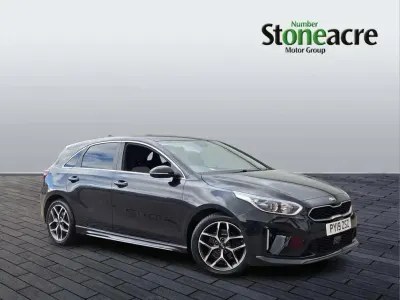 Usado Kia Ceed GT-Line 140 HP (102 kW) 2019 Preto Citadino