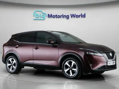 Used Nissan Qashqai N-Connecta 140 HP (102 kW) 2023 Red SUV
