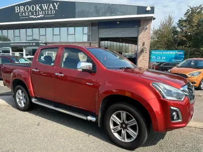 Used Isuzu D-Max 164 HP (120 kW) 2018 Red Pickup