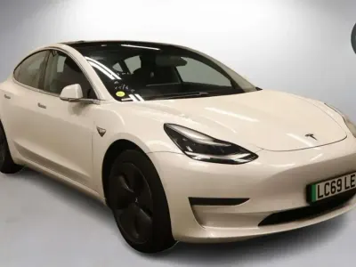 Used Tesla Model 3 Long Range AWD 366 kW (498 HP) 2019 White Sedan
