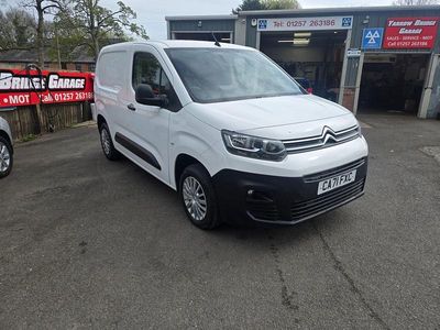 Used Citroën Berlingo 75 HP (55 kW) 2021 White MPV