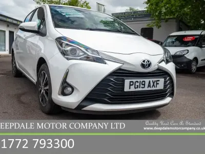 Usado Toyota Yaris 2019 Branco Citadino