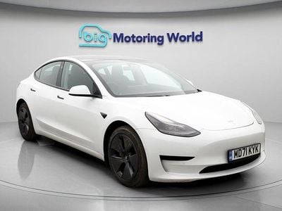 Used Tesla Model 3 Standard Range 180 kW (245 HP) 2021 White Sedan