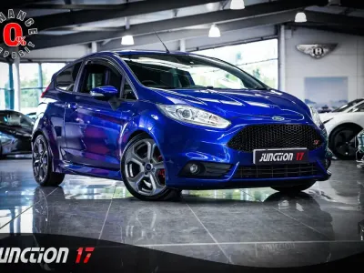 Używany Ford Fiesta ST 2015 Niebieski Hatchback