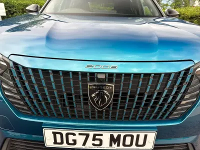 Used Peugeot 2008 Premium 129 HP (94 kW) 2025 Blue SUV
