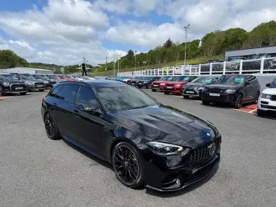 Usado Mercedes C63S AMG Premium Plus 680 HP (500 kW) 2023 Preto Carrinha