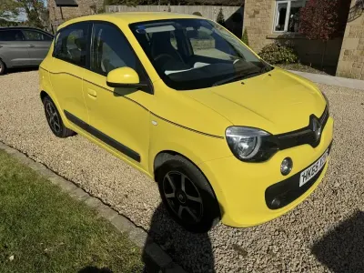 Usado Renault Twingo Dynamique 2015 Amarelo Citadino