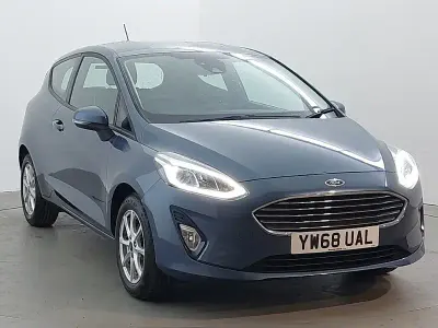Używany Ford Fiesta Zetec 85 KM (62 kW) 2019 Niebieski Hatchback