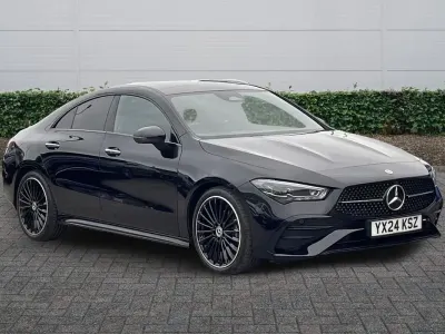 Begagnad Mercedes CLA180 AMG Line Premium Plus 2024 Svart Sedan