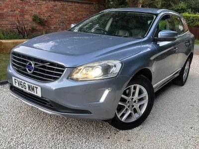 Used Volvo XC60 SE Lux 190 HP (139 kW) 2017 Blue SUV