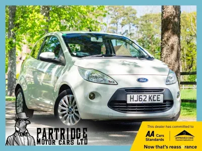 Used Ford Ka Zetec 69 HP (50 kW) 2012 White Hatchback
