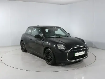 Used Mini Cooper Exclusive 135 kW (184 HP) 2025 Black Hatchback