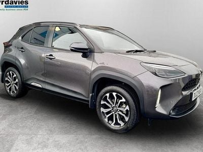 Used Toyota Yaris Hybrid Design 2023 SUV