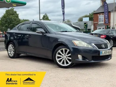 Usado Lexus IS220d 2009 Gris Berlina