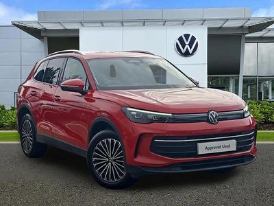 Begagnad VW Tiguan Match 147 HK (108 kW) 2024 Röd SUV