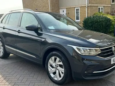 Używany VW Tiguan Life 150 KM (110 kW) 2021 Szary SUV