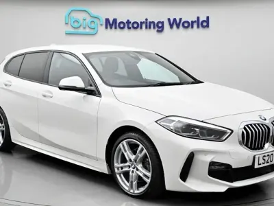 Used BMW 118 M Sport 140 HP (102 kW) 2020 White Hatchback