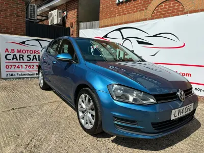 Used VW Golf VII SE 105 HP (77 kW) 2014 Blue Hatchback