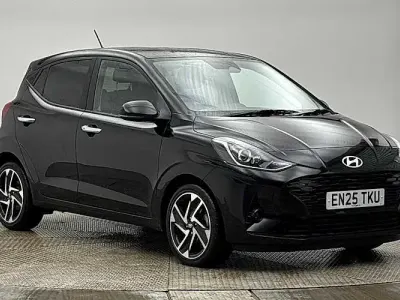 Used Hyundai i10 Premium 79 HP (58 kW) 2025 Black Hatchback