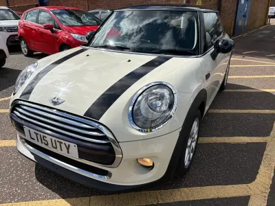 Used Mini Cooper Hatch 136 HP (100 kW) 2015 White Hatchback