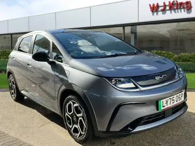 Nowe BYD Dolphin Design 150 kW (204 KM) 2025 Szary Hatchback