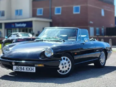 Begagnad Alfa Romeo Spider 1997 Svart Cab