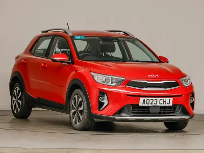 Used Kia Stonic 99 HP (72 kW) 2023 Red SUV
